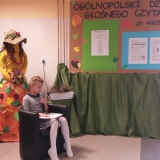 dzieci-czytaja